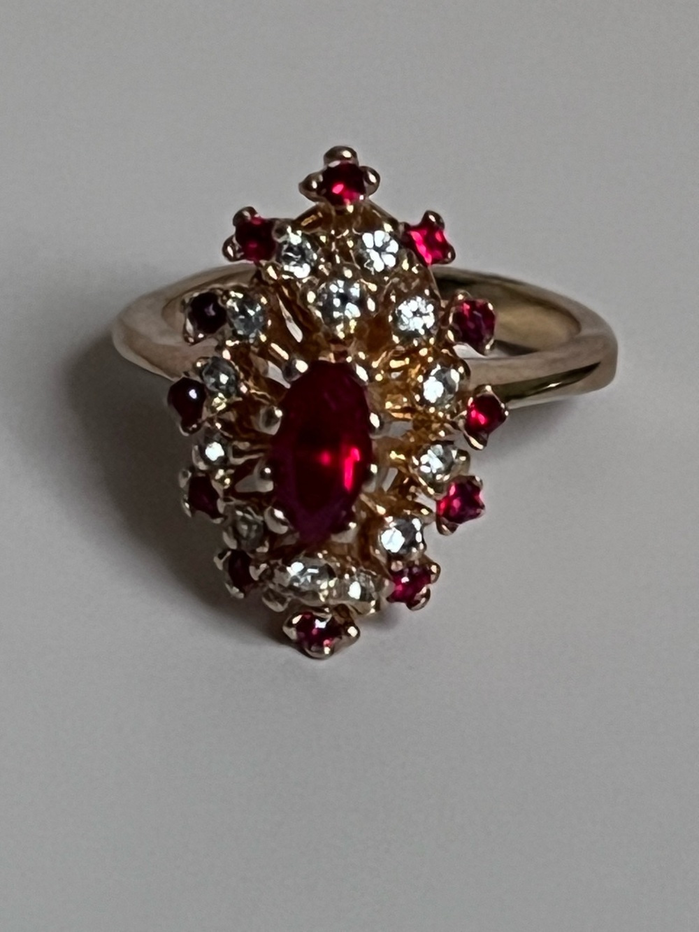 Vintage 18k GE Ring with Red and Clear Stones - Elegant Cocktail Ring